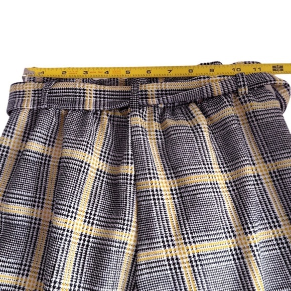 Women's HOT KISS Elastic Waist Casual Pants in Black, White, & Gold Plaid - Sm - Picture 8 of 9